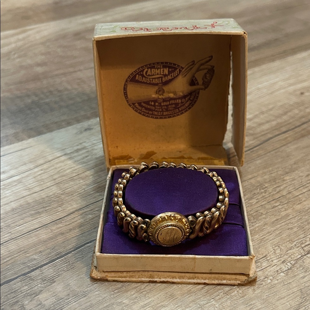 Antique expansion Bracelet